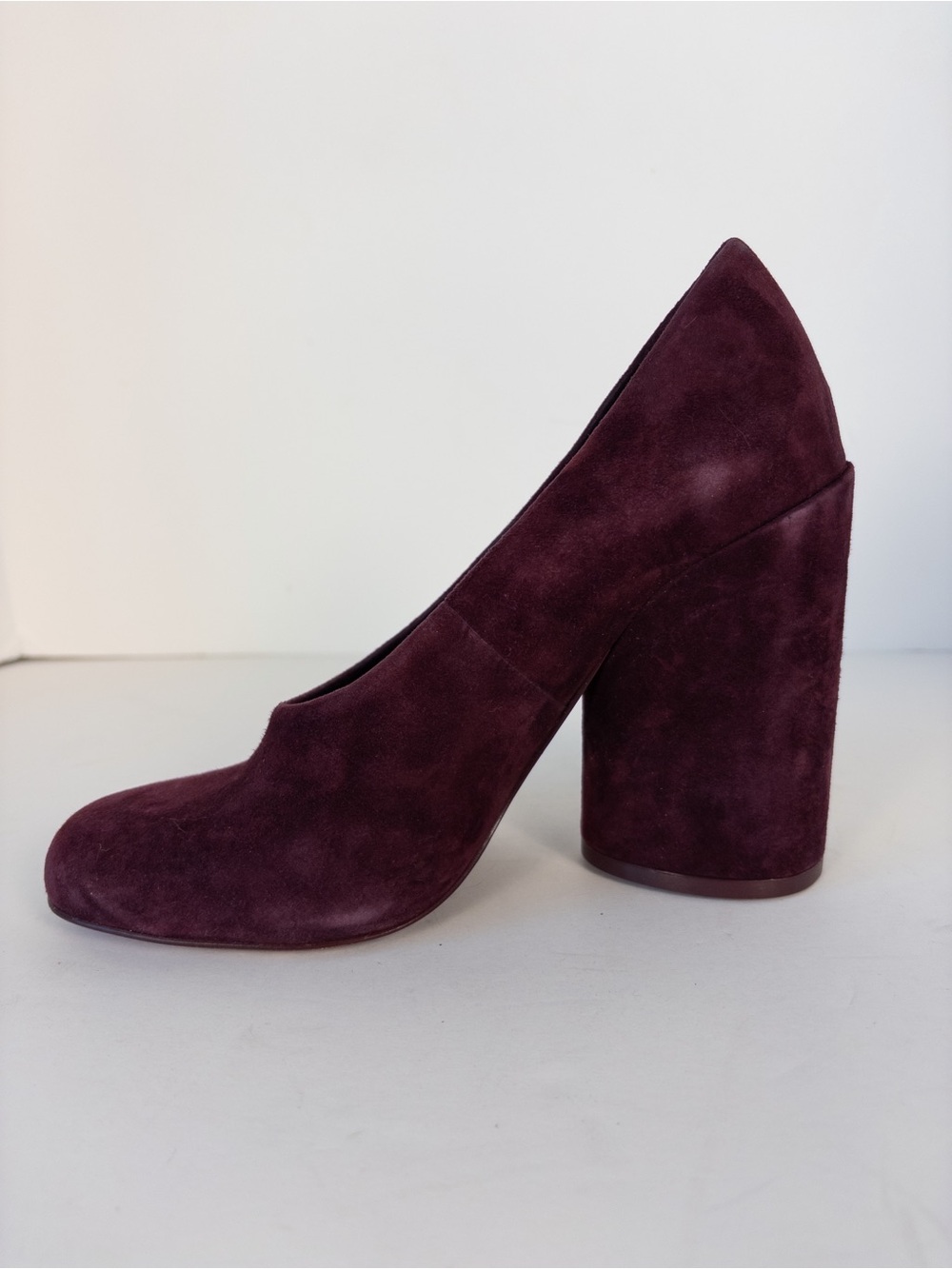 Tory Burch Lucia Suede Pumps in Burgundy Fig - Picture 10 of 14